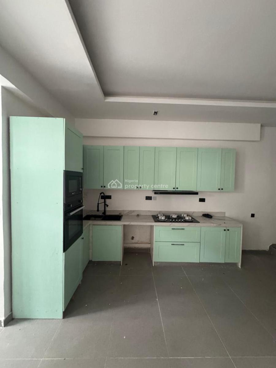 Partly Furnished 2-bedroom, Off Bourdilon Road, Ikoyi, Lagos, Flat / Apartment for Rent