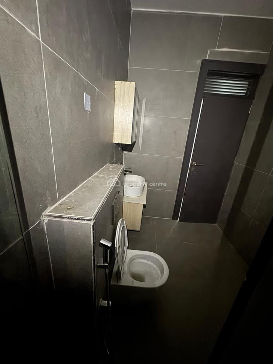 Partly Furnished 2-bedroom, Off Bourdilon Road, Ikoyi, Lagos, Flat / Apartment for Rent