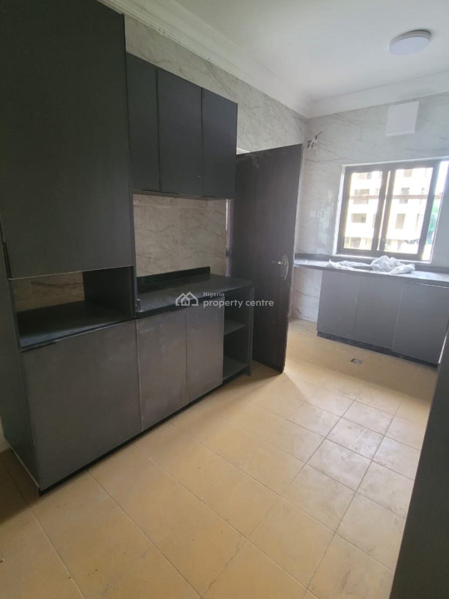 Newly Renovated 3 Bedrooms Apartments with a Swimming Pool and Gym, Bq, Lekki Phase 1, Lekki, Lagos, Flat / Apartment for Rent