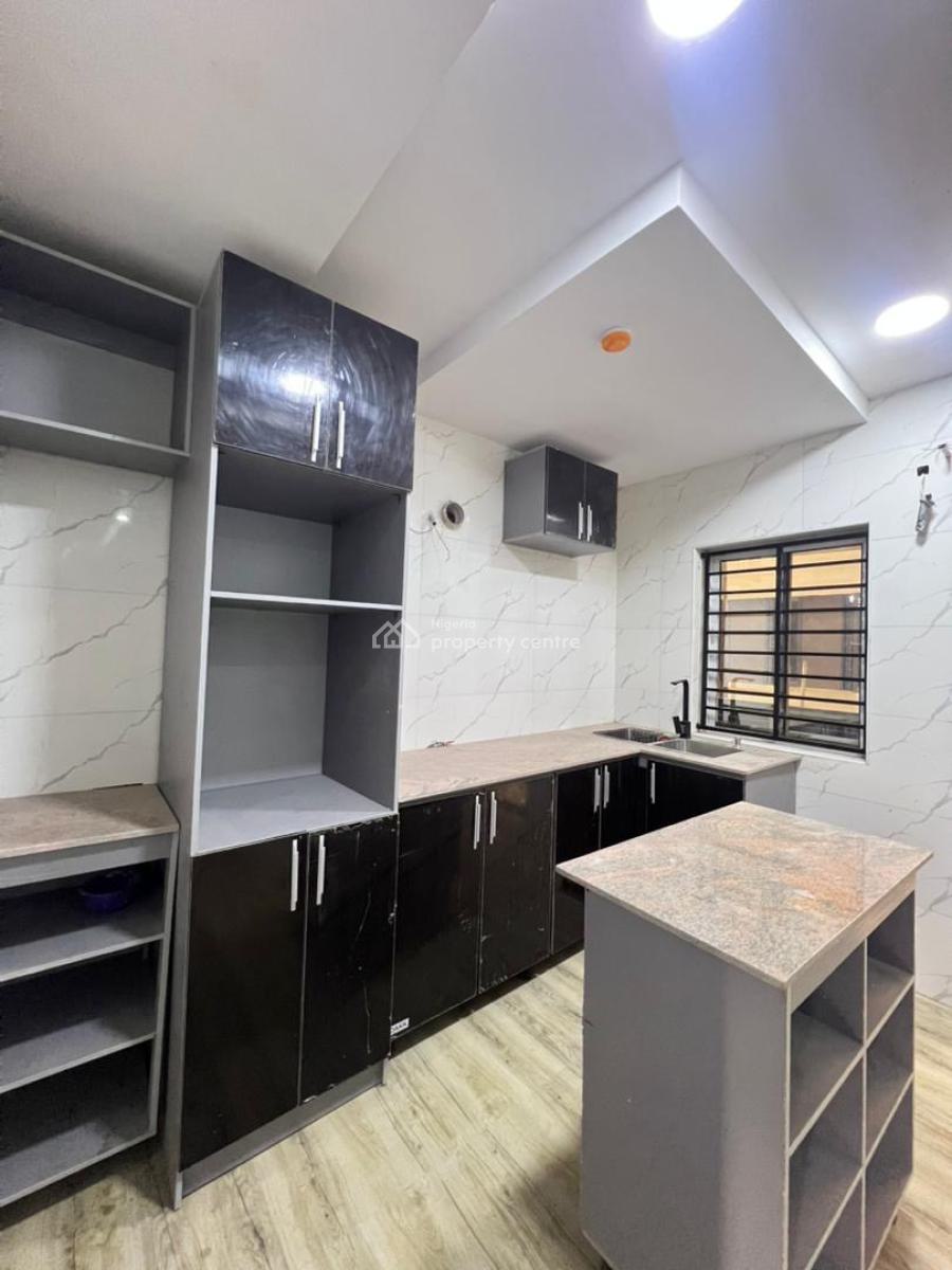 Brand New 2bedroom Apartment, Lekki Phase 1, Lekki, Lagos, Flat / Apartment for Rent