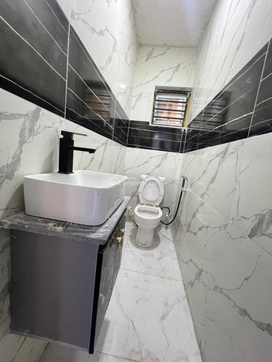 Brand New 2bedroom Apartment, Lekki Phase 1, Lekki, Lagos, Flat / Apartment for Rent