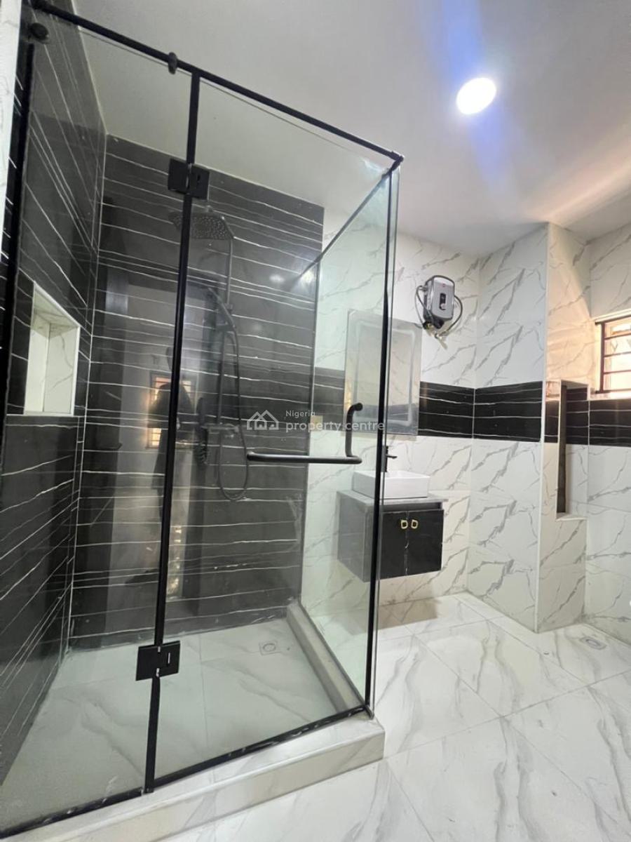 Brand New 2bedroom Apartment, Lekki Phase 1, Lekki, Lagos, Flat / Apartment for Rent