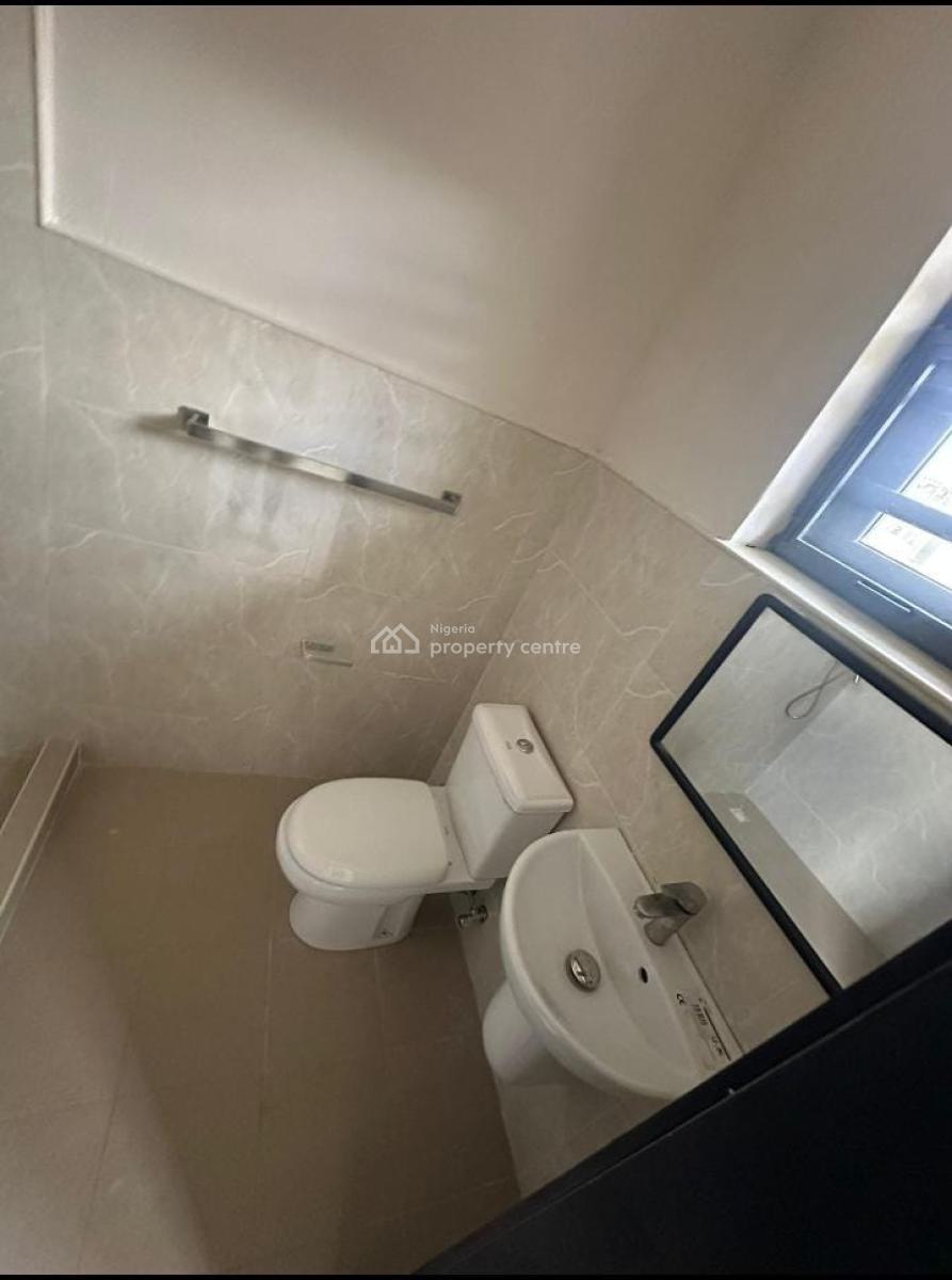 Fully Serviced Luxury 2 Bedrooms, Osapa Shoprite Road Jakande Busspot., Lekki, Lagos, Flat / Apartment for Rent