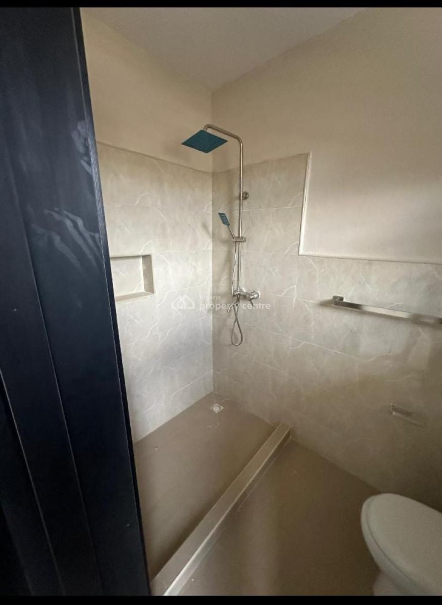 Fully Serviced Luxury 2 Bedrooms, Osapa Shoprite Road Jakande Busspot., Lekki, Lagos, Flat / Apartment for Rent