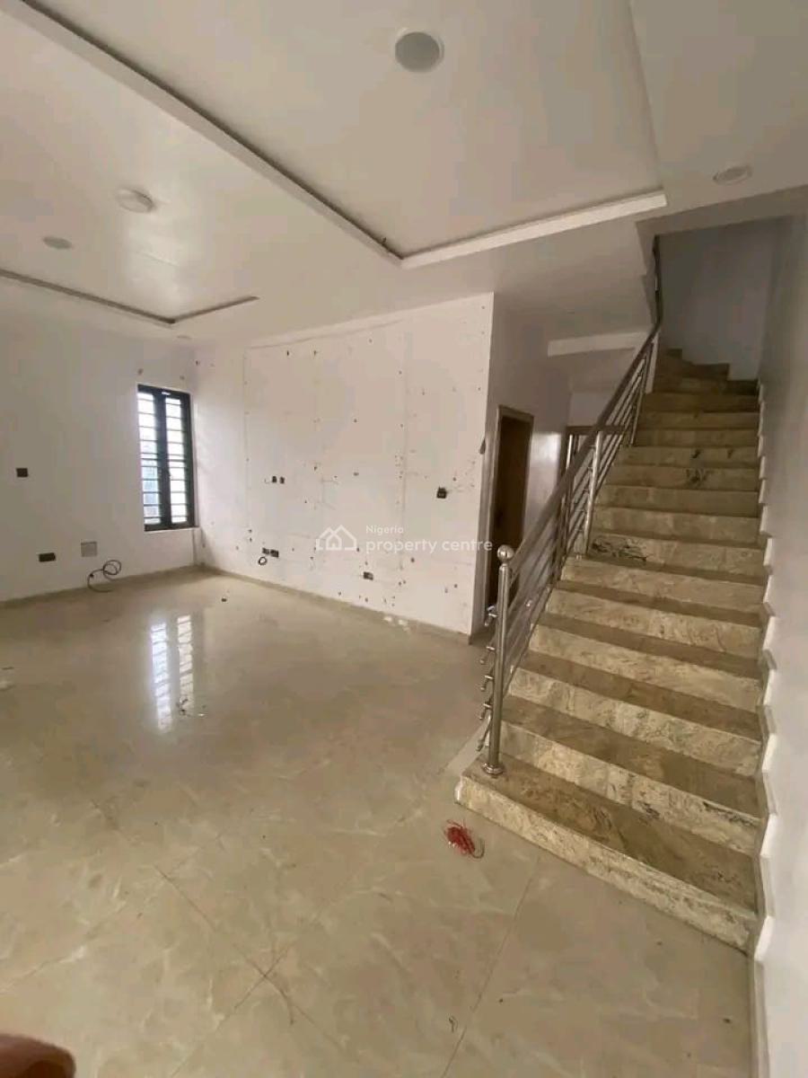 3 Bedrooms Semi Duplex in Orchid Road, Orchid Road, Lekki, Lagos, Terraced Duplex for Rent