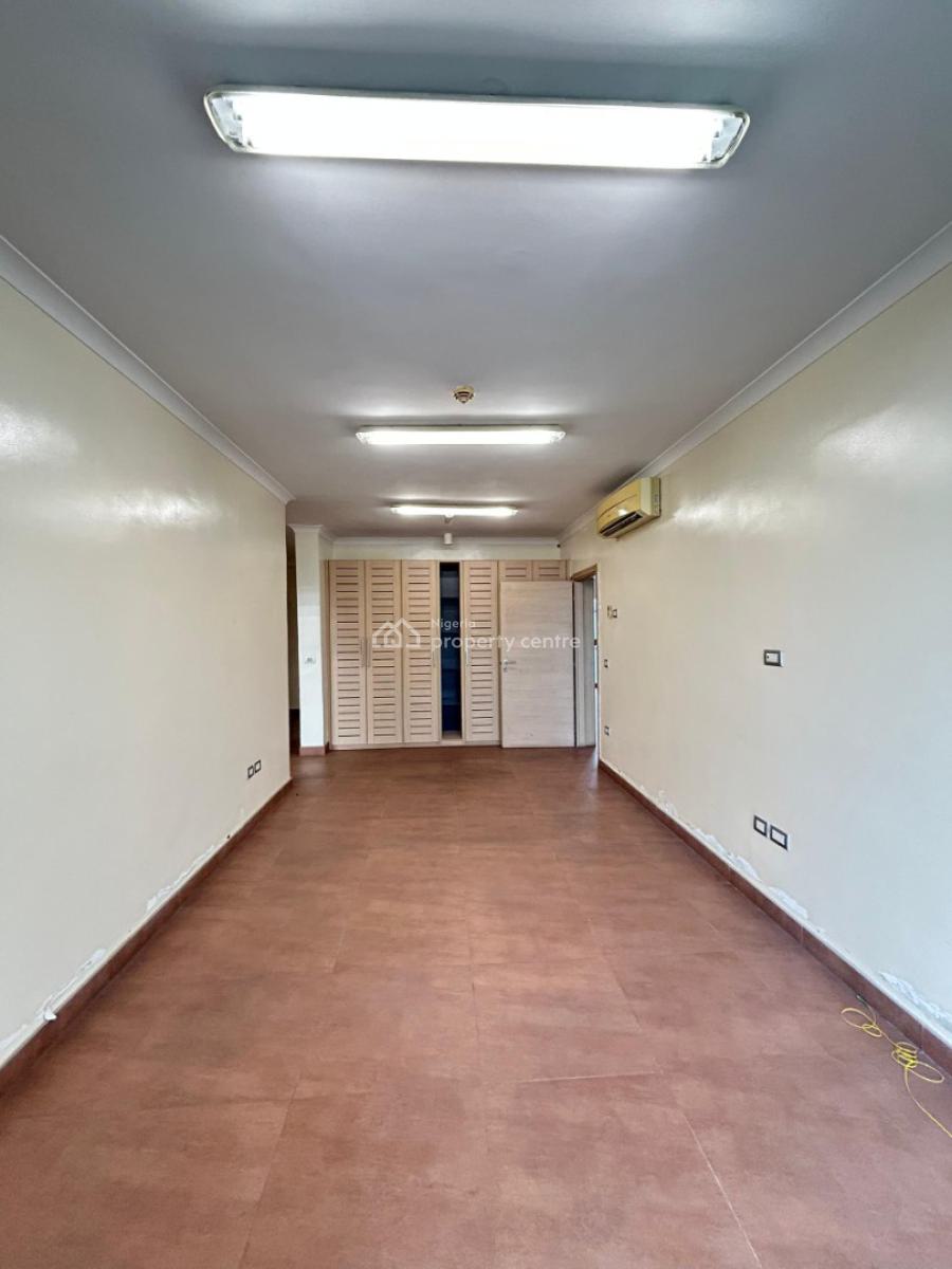 3 Bedroom Apartment with Bq, Swimming Pool, & Gym, Ikoyi, Lagos, Flat / Apartment for Rent