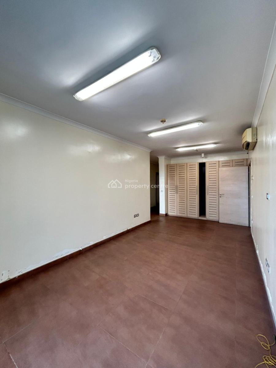 3 Bedroom Apartment with Bq, Swimming Pool, & Gym, Ikoyi, Lagos, Flat / Apartment for Rent