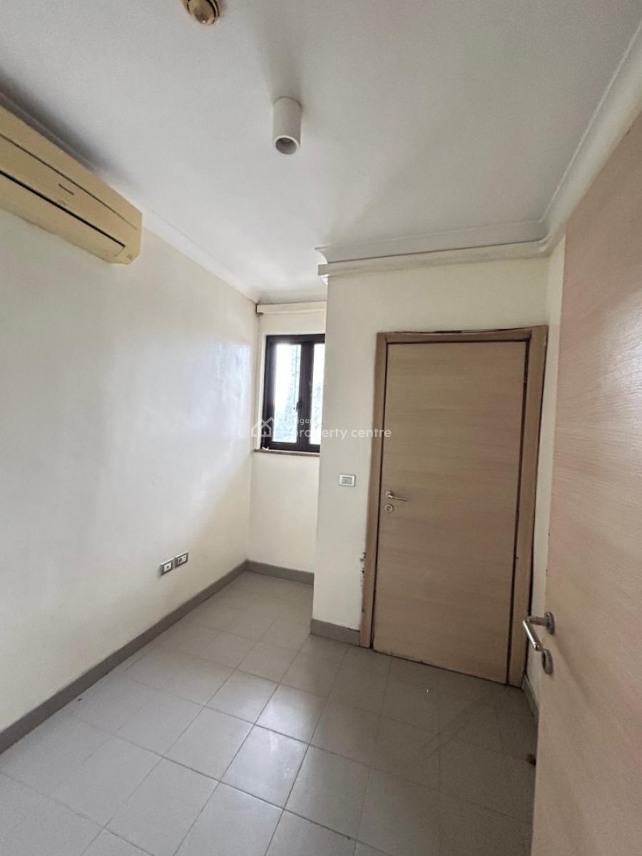 3 Bedroom Apartment with Bq, Swimming Pool, & Gym, Ikoyi, Lagos, Flat / Apartment for Rent