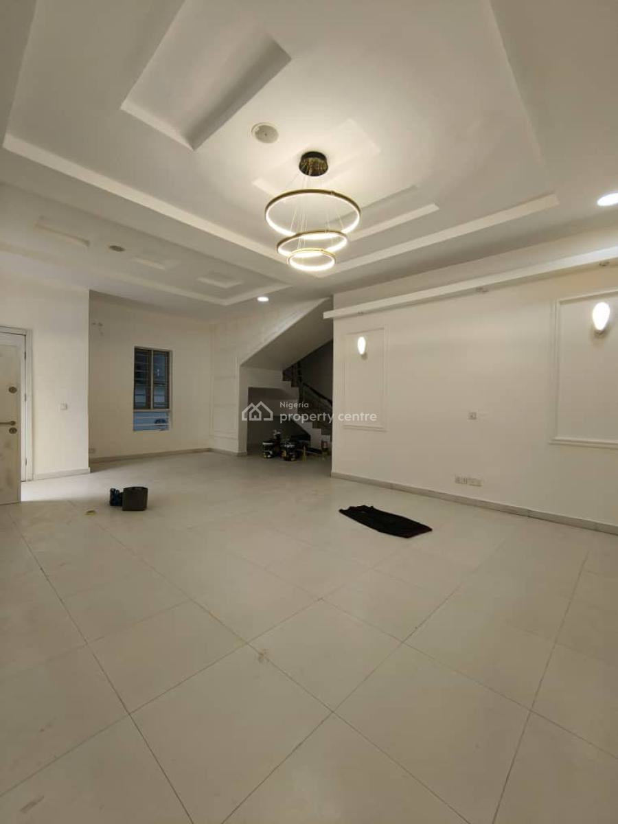 Luxury Spacious Well Remodeled Modern Type 5 Bedroom Fully Detached Pl, Chevron, Lekki Lagos, Lekki, Lagos, Detached Duplex for Rent