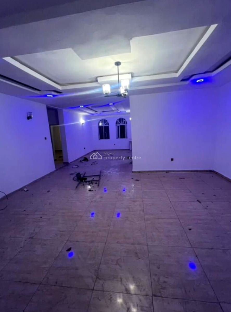 Very Spacious Good 3 Bedrooms Flat Begger Clinic Environs 6m Annum, Life Camp, Abuja, Flat / Apartment for Rent