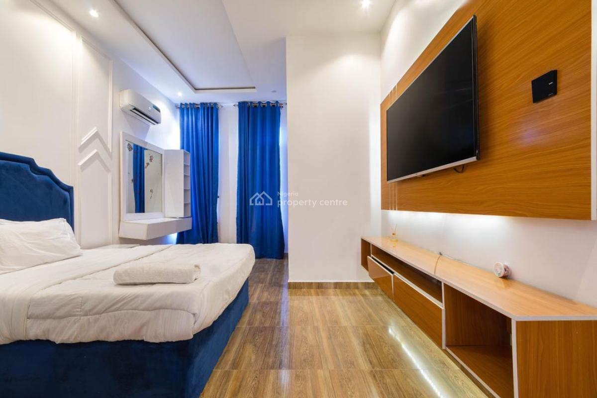 Luxury 5bedroom Duplex with Pool,cinema, Ps5,  Snooker & Tennis, Ologolo, Lekki, Lagos, Flat / Apartment Short Let