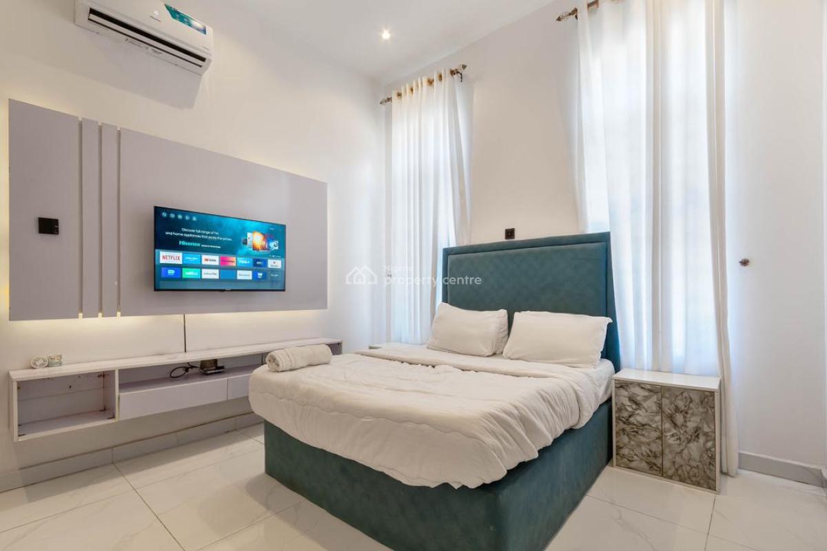 Luxury 5bedroom Duplex with Pool,cinema, Ps5,  Snooker & Tennis, Ologolo, Lekki, Lagos, Flat / Apartment Short Let