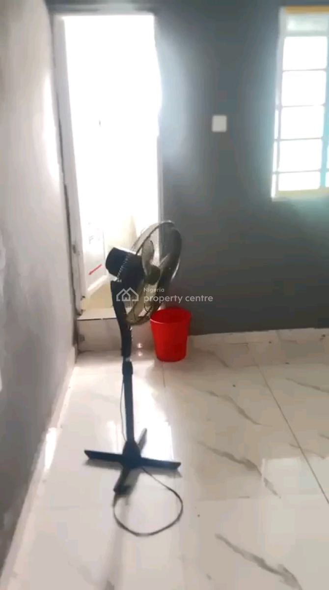 Standard and Spacious Mini Flat, Onike, Onike, Yaba, Lagos, Mini Flat (room and Parlour) for Rent