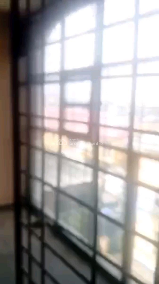 Standard 2 Bedroom Flat with 3 Toilets N Bath, Arowolo Street, Iwaya, Yaba, Lagos, Flat / Apartment for Rent