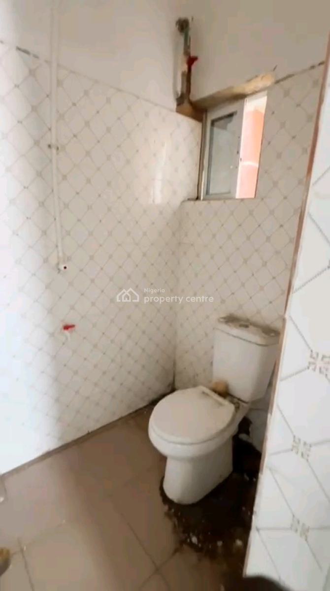Standard and Spacious, Morocco, Yaba, Lagos, Mini Flat (room and Parlour) for Rent