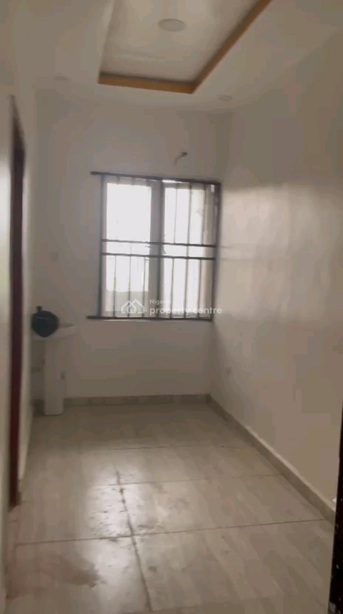 Standard and Spacious 2 Bedroom Flat, Agboyi, Alapere, Ketu, Lagos, Flat / Apartment for Rent