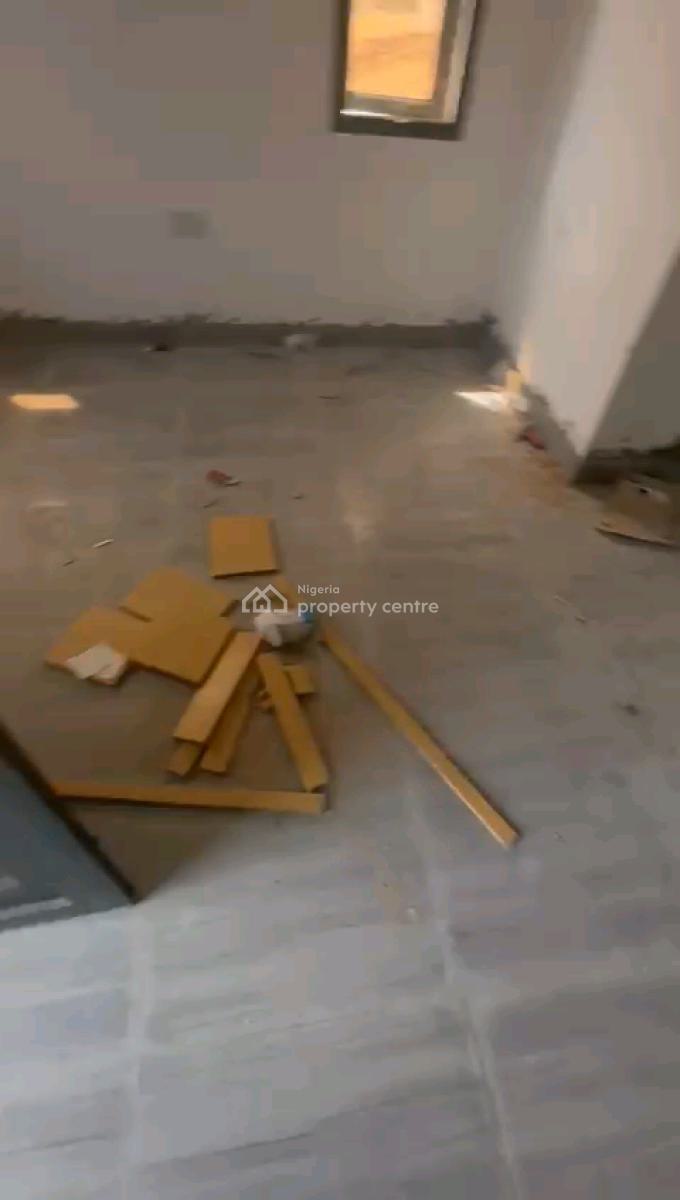 Newly Built Decent Spacious Mini Upflat and Down Flat with 2toilet, New Garage, Gbagada, Lagos, Mini Flat (room and Parlour) for Rent