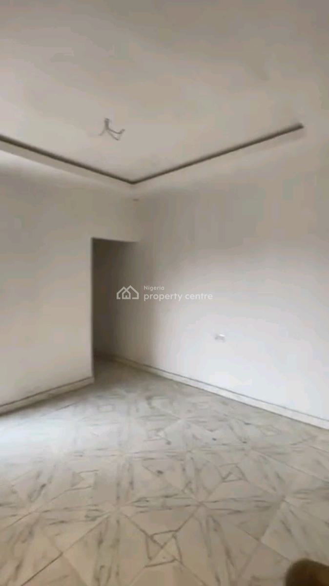 Standard and Spacious 2 Bedroom Flat, Somolu, Shomolu, Lagos, Flat / Apartment for Rent