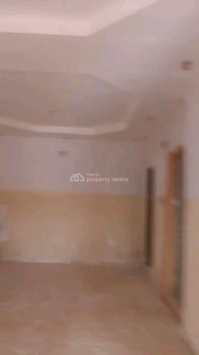 Newly Renovated 2 Bedrooms Flat Apartment 2toilets / 2bathrooms, Abule Ijesha, Yaba, Lagos, Flat / Apartment for Rent