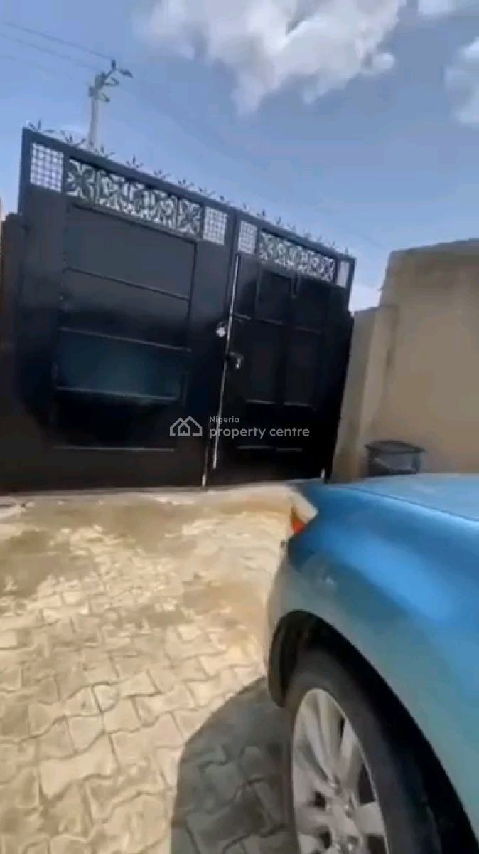 Standard and Spacious 3 Bedroom Bungalow, Ogudu, Ori-oke, Ogudu, Lagos, Detached Bungalow for Sale