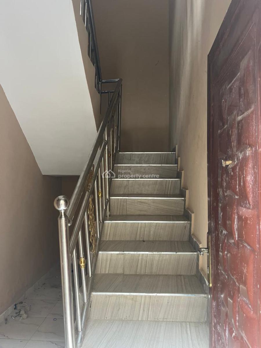 Spacious 3 Bedroom Flat Upstairs, Sangotedo, Ajah, Lagos, Flat / Apartment for Rent