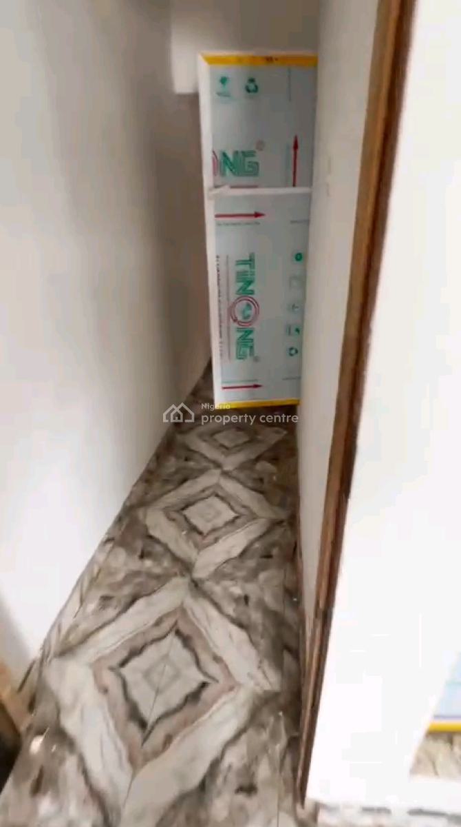 a Decent and Standard Miniflat, Upstairs with 2t2b, Screeded Walls,, Off Morocco Road, Shomolu, Lagos, Mini Flat (room and Parlour) for Rent