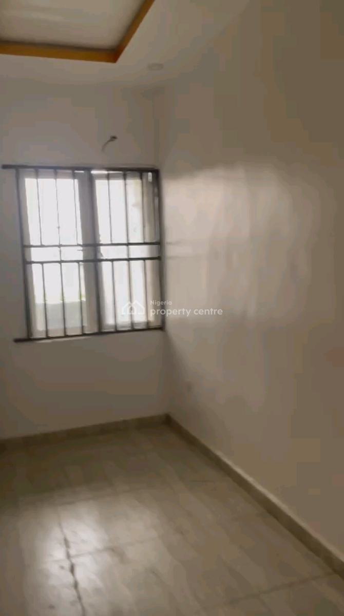 Luxury Newly Built Six 2-bedroom En-suite Flats with Guest Toilet, Off Agboyi Road, Alapere, Ketu, Lagos, Flat / Apartment for Rent