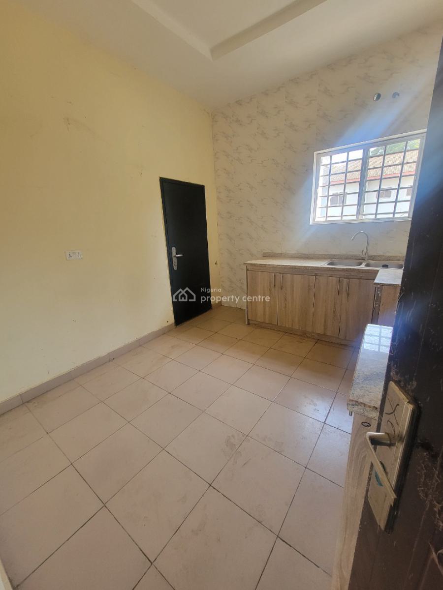 Distress: Well Finished 2 Bedroom Apartment, Karmo, Abuja, Block of Flats for Sale