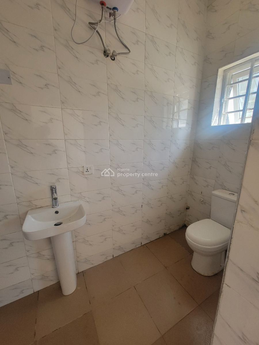 Distress: Well Finished 2 Bedroom Apartment, Karmo, Abuja, Block of Flats for Sale