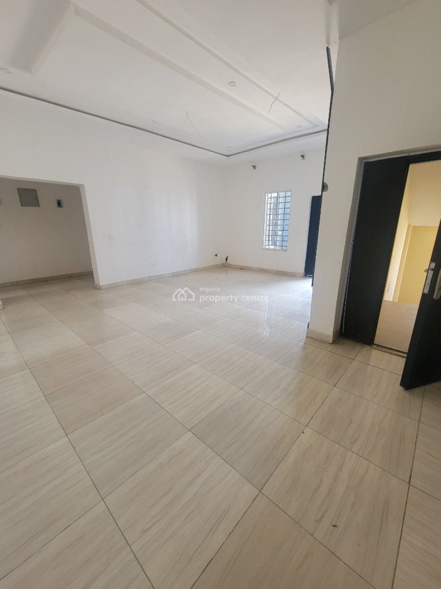 Distress: Well Finished 2 Bedroom Apartment, Karmo, Abuja, Block of Flats for Sale