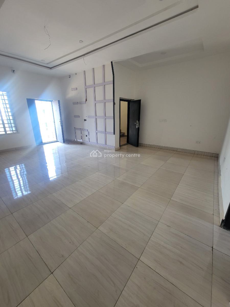 Distress: Well Finished 2 Bedroom Apartment, Karmo, Abuja, Block of Flats for Sale