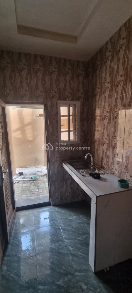 Sharp Mini Flat Apartment, Off Okunajah Junction Wale Alimi Estate, Lekki, Lagos, Mini Flat (room and Parlour) for Rent