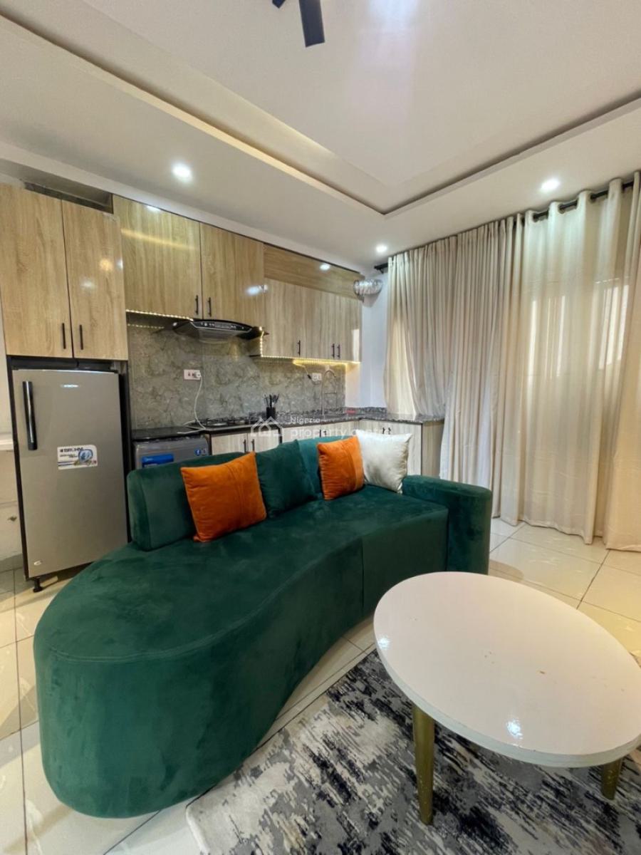 Highrise 1 Bedroom with Ps5 and Swimming Pool, Lekki, Ikate, Lekki, Lagos, Mini Flat (room and Parlour) Short Let