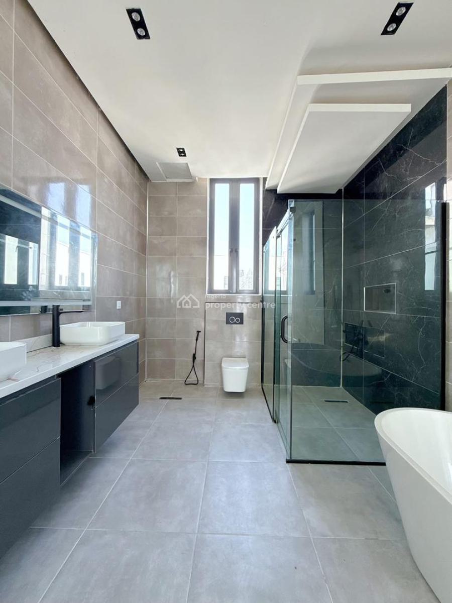 Gracefully Carved 5 Bed Luxury Smart Home with Swimming Pool and Bq, Lekki County, Lekki, Lagos, House for Sale