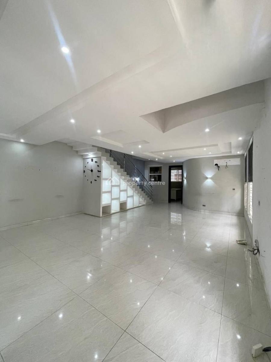 5 Bedroom Semi Detached Duplex + Bq, Service 5bedroom Semi-detached Duplex +bq, Osapa, Lekki, Lagos, Semi-detached Duplex for Sale