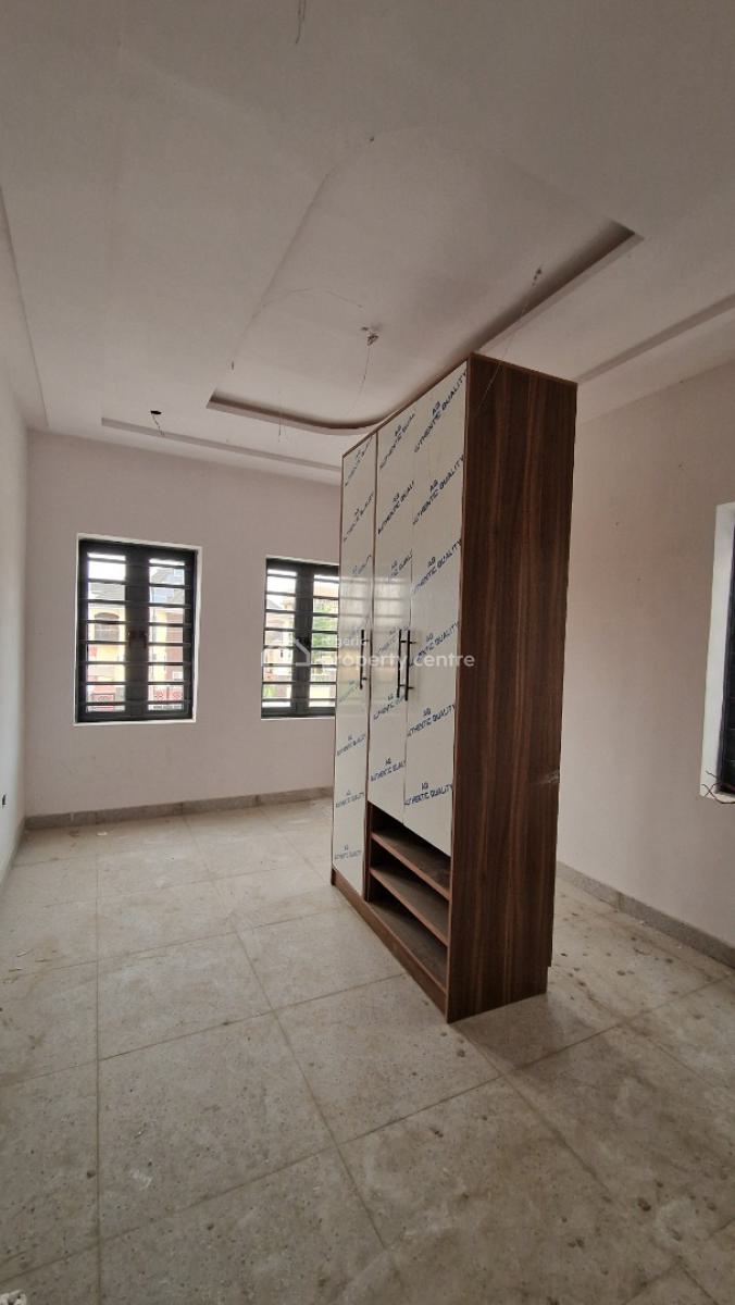 Luxury 3 Bedroom Apartment on 3 Floors, Kolapo Ishola Gra, Akobo, Ibadan, Oyo, Block of Flats for Sale
