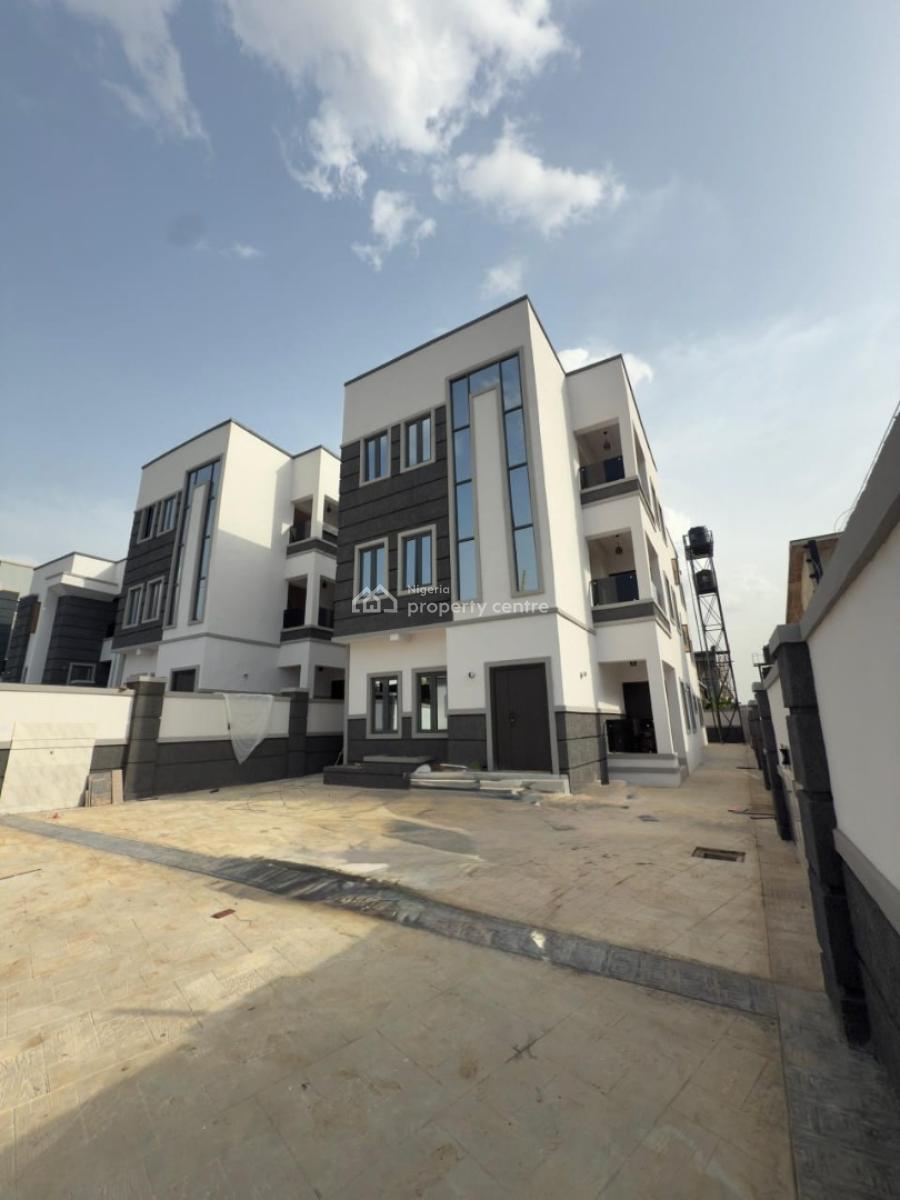 Luxury 3 Bedroom Apartment on 3 Floors, Kolapo Ishola Gra, Akobo, Ibadan, Oyo, Block of Flats for Sale