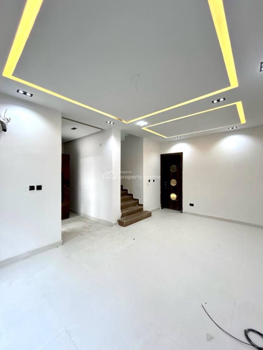 Fully Service 4 Bedroom Terrace Duplex +children Playground & Pool, Fully Service in a Great Neighborhood and Serene Estate, Lekki Phase 1, Lekki, Lagos, Terraced Duplex for Sale