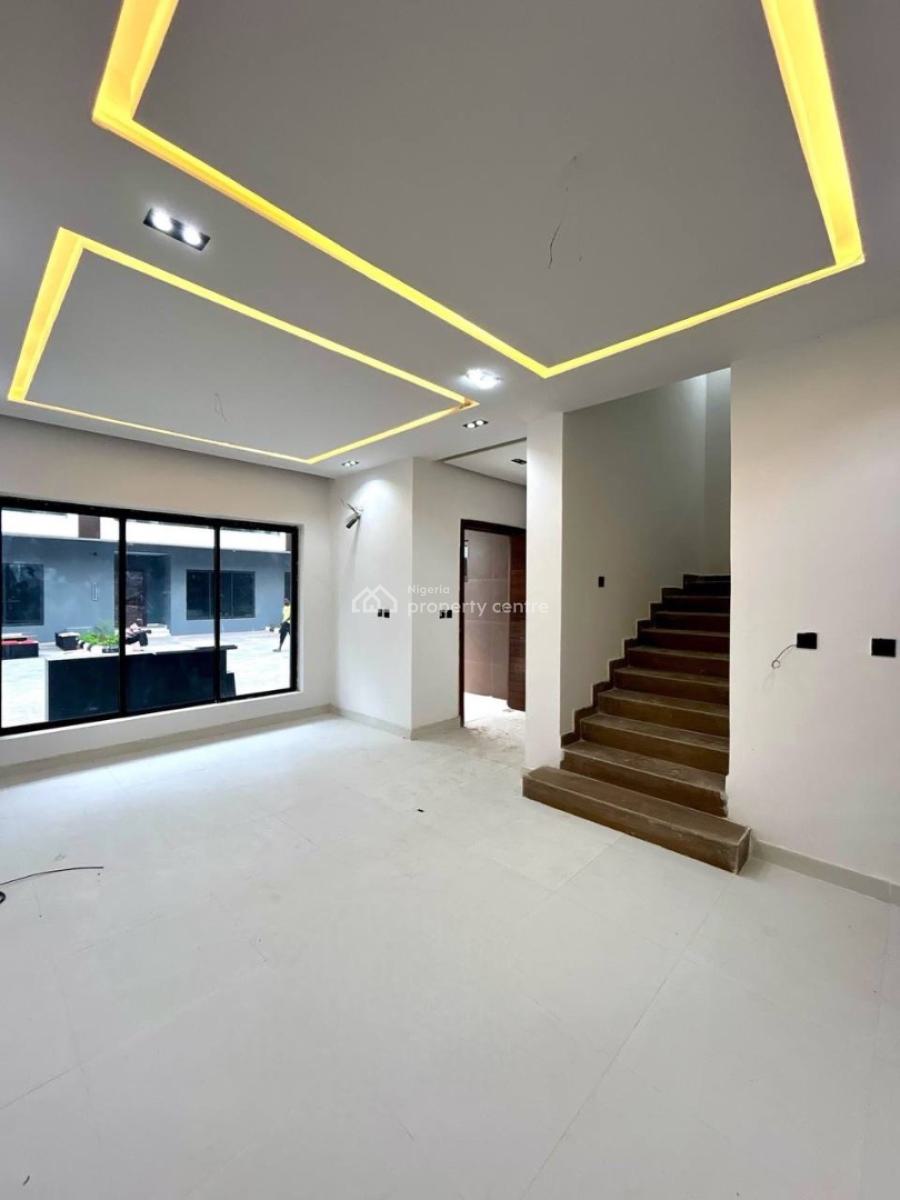 Fully Service 4 Bedroom Terrace Duplex +children Playground & Pool, Fully Service in a Great Neighborhood and Serene Estate, Lekki Phase 1, Lekki, Lagos, Terraced Duplex for Sale
