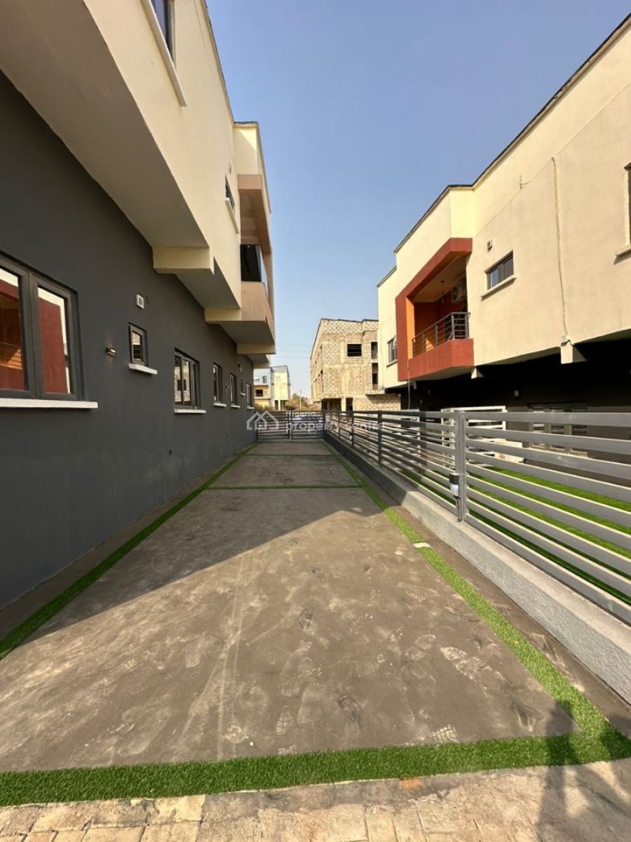 Luxury 4 Bedroom Semi Detached Duplex with Bq, Paradise Phase 2, Life Camp, Abuja, Semi-detached Duplex for Sale