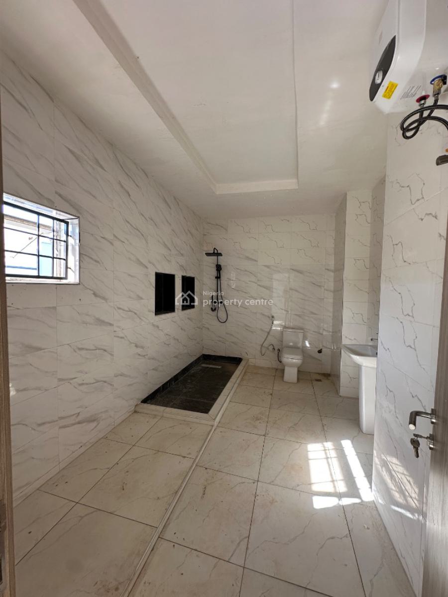 Spacious 3 Bedroom Apartment with Bq, Dakibiyu, Wuye, Abuja, Flat / Apartment for Sale