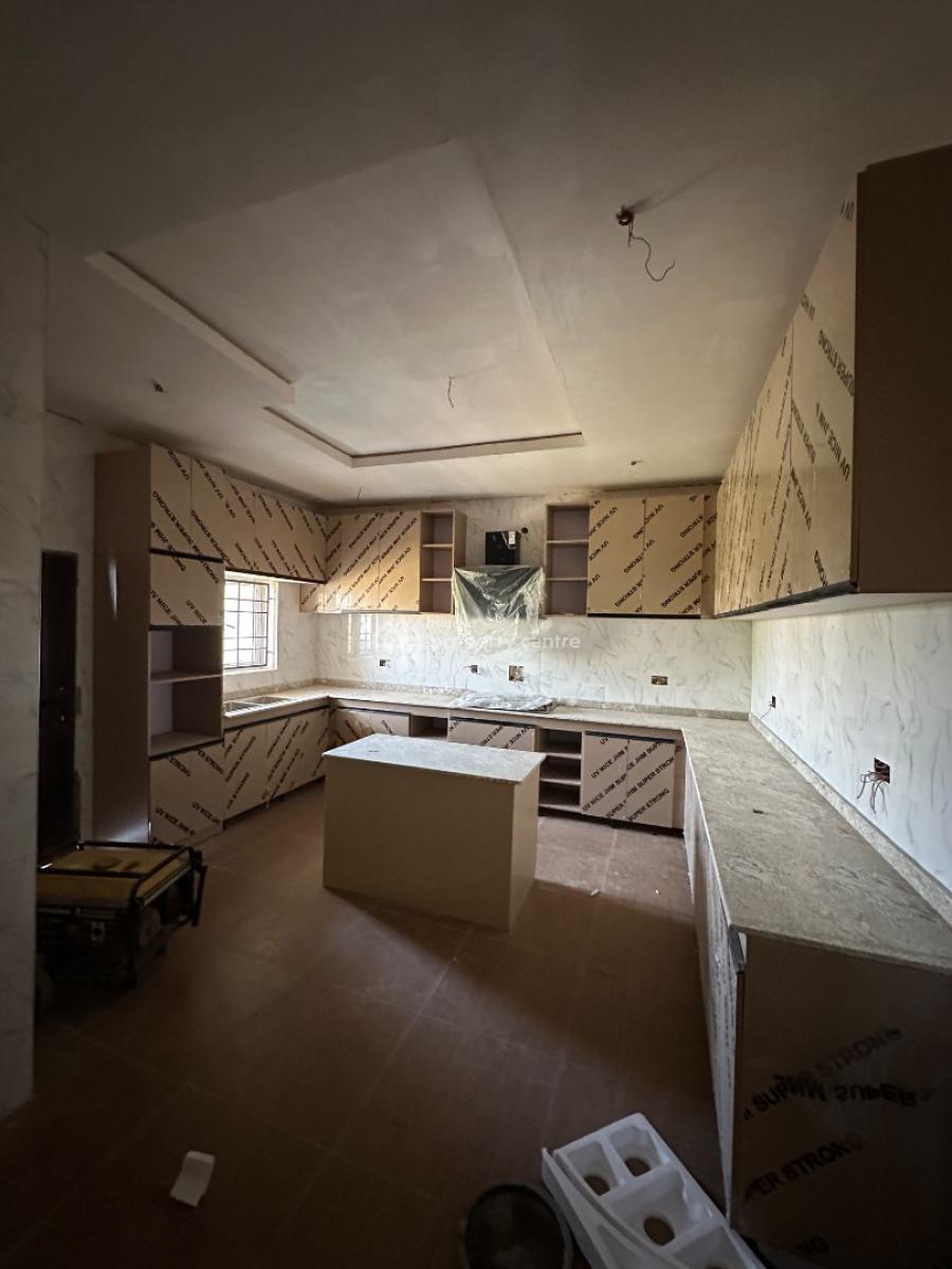 Spacious 3 Bedroom Apartment with Bq, Dakibiyu, Wuye, Abuja, Flat / Apartment for Sale