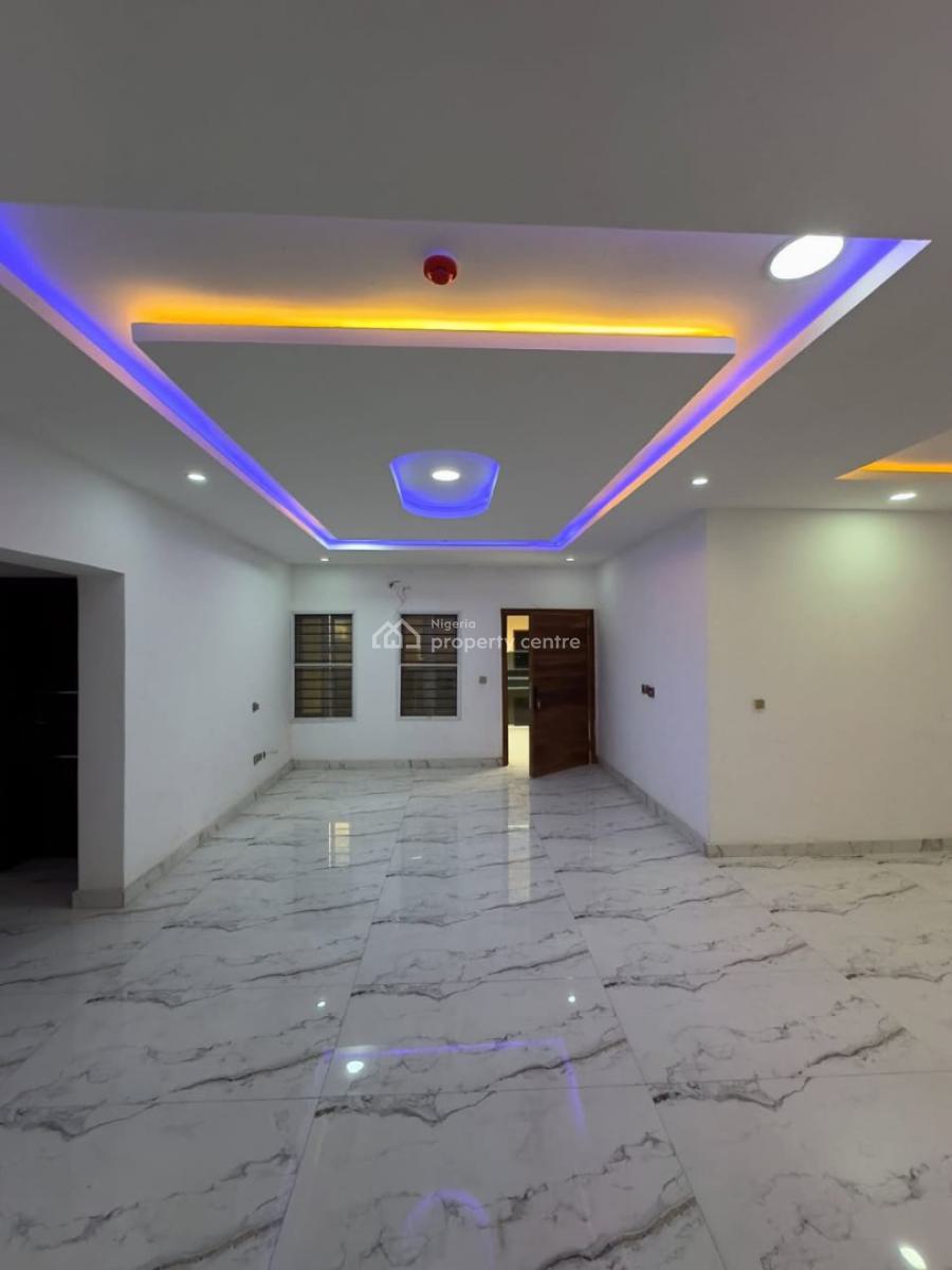 2 Bedroom Apartment with Bq, Off Freedom Way, Lekki Phase 1, Lekki, Lagos, Flat / Apartment for Rent