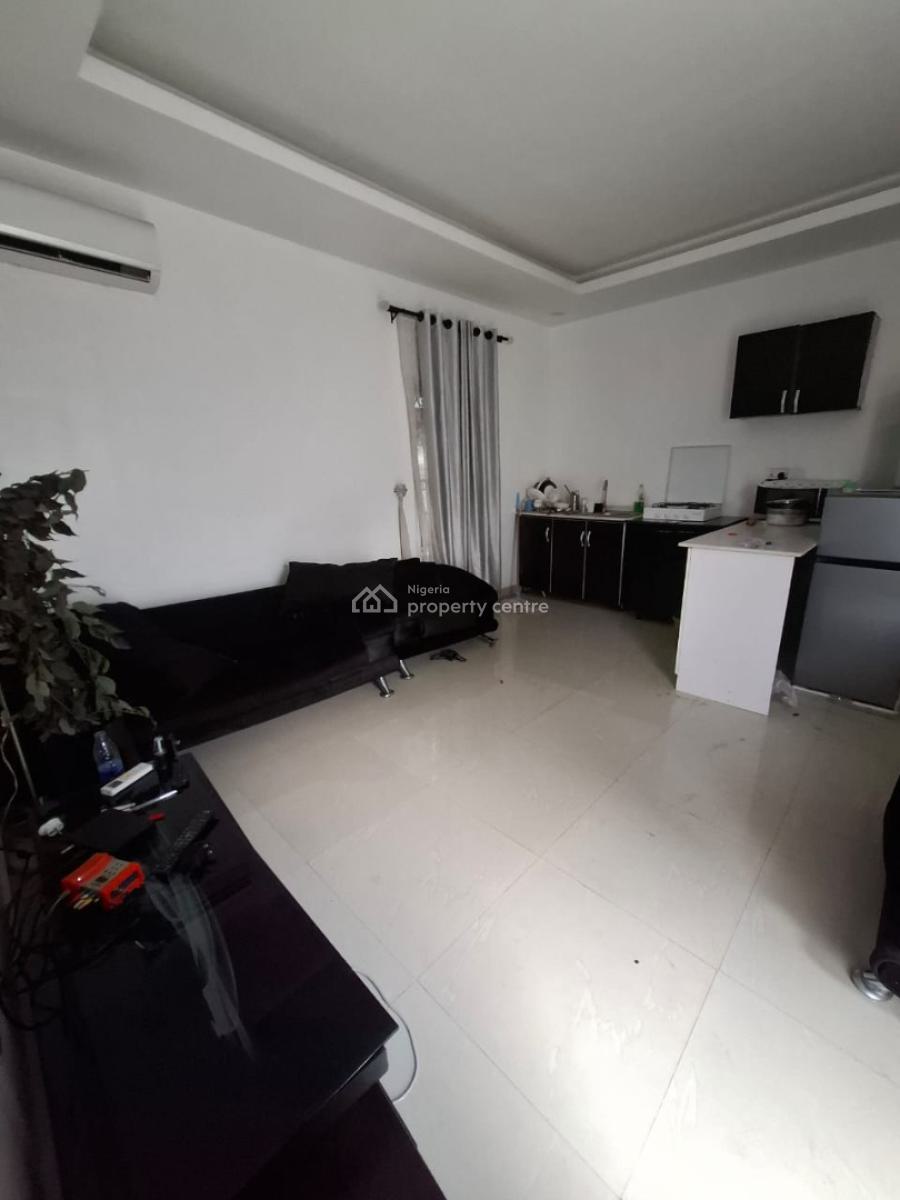 Furnished and Serviced One Bedroom Flat, Close to Wonderland, Kukwaba, Abuja, Flat / Apartment for Rent