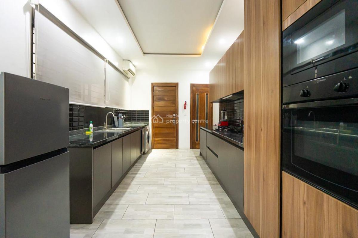 a Premium Luxury 3-bedroom Apartment with High-end Details, a Premium Luxury 3-bedroom Apartment with High-end Details, Lekki Phase 1, Lekki, Lagos, Flat / Apartment Short Let