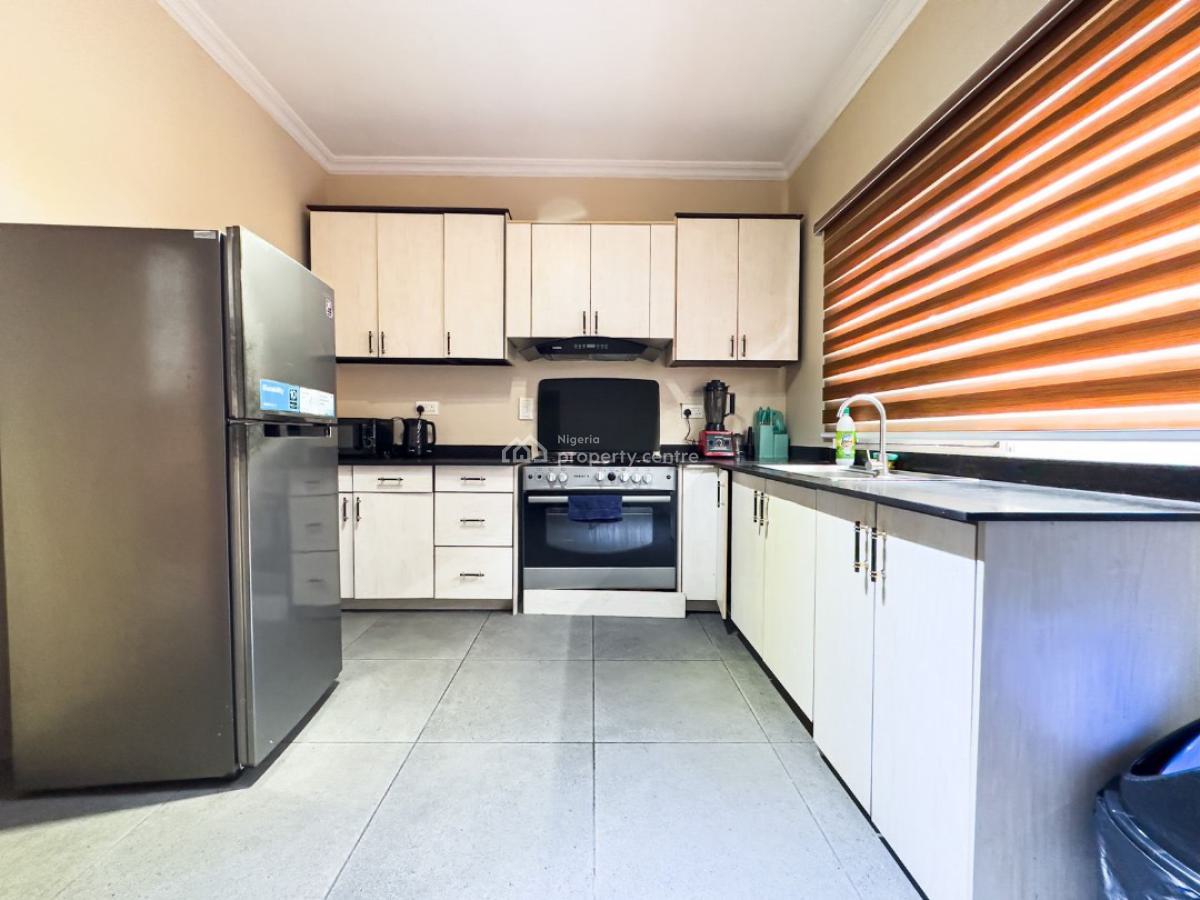 Step Into a Luxury 3-bedroom Space with Exceptional High-end Features, Step Into a Luxury 3-bedroom Space with Exceptional High-end Features, Lekki Phase 1, Lekki, Lagos, Flat / Apartment Short Let