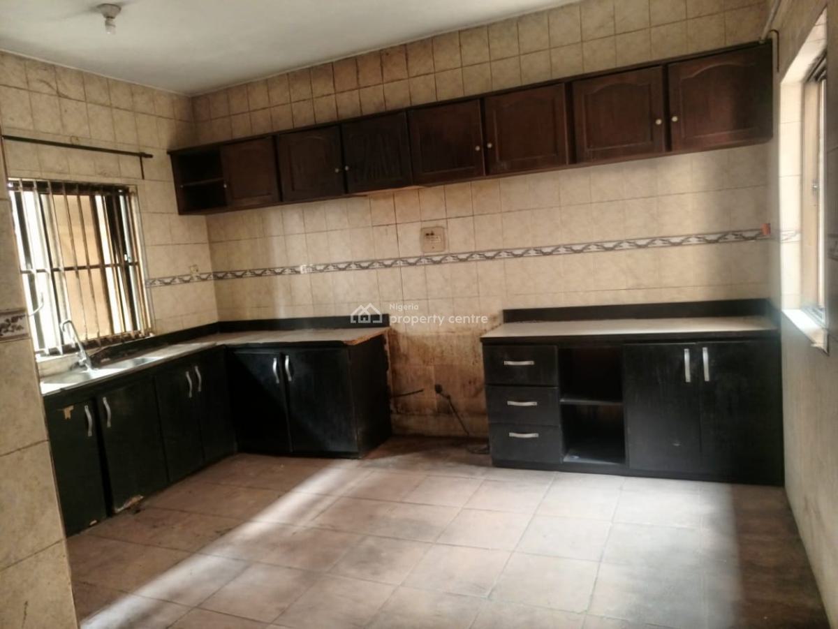 Well Maintained 5 Bedroom House with 2 Rooms Bq, Off Admiralty Way, Lekki Phase 1, Lekki, Lagos, Semi-detached Duplex for Rent