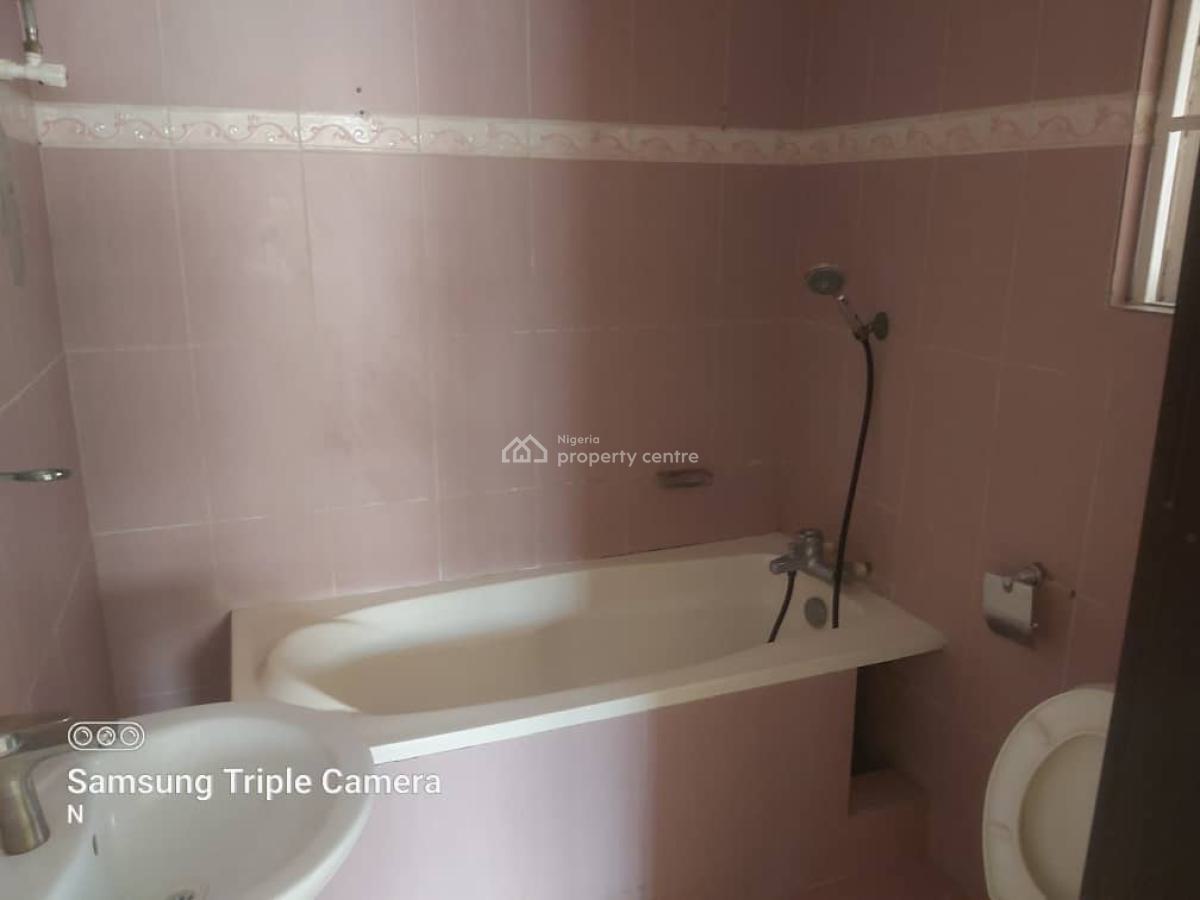 Newly Renovated 5 Bedrooms Detached House with 2 Rooms Bq, Off Admiralty Way, Lekki Phase 1, Lekki, Lagos, Detached Duplex for Rent