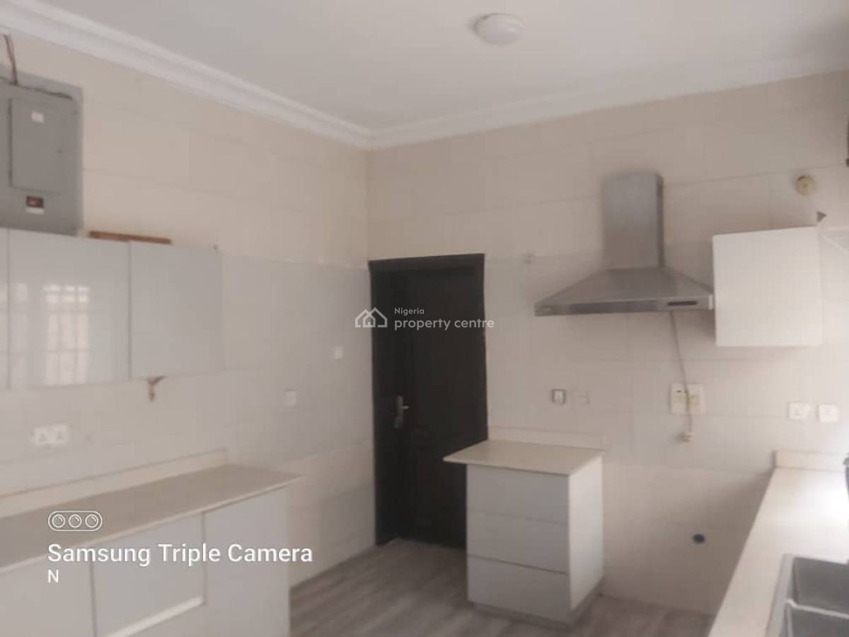 Newly Renovated 5 Bedrooms Detached House with 2 Rooms Bq, Off Admiralty Way, Lekki Phase 1, Lekki, Lagos, Detached Duplex for Rent