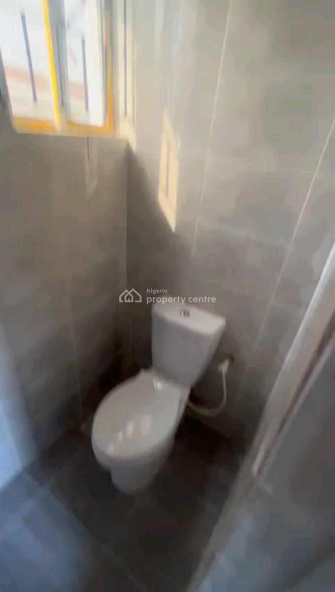 Room Self Off Oresegun Road, Oresegun Road, Akoka, Yaba, Lagos, Self Contain (single Rooms) for Rent